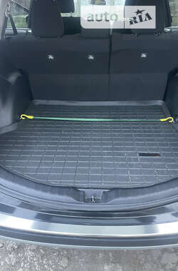 Внедорожник / Кроссовер Toyota RAV4 2016 в 