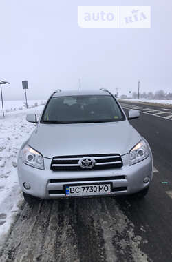 Позашляховик / Кросовер Toyota RAV4 2007 в Львові