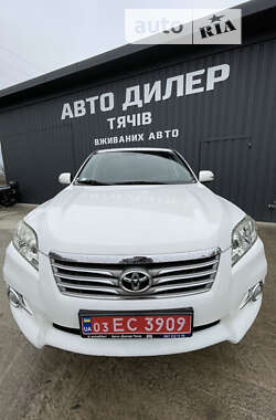 Позашляховик / Кросовер Toyota RAV4 2012 в Тячеві