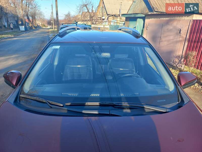 Позашляховик / Кросовер Toyota RAV4 2017 в Запоріжжі