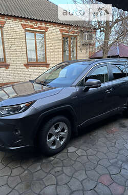 Внедорожник / Кроссовер Toyota RAV4 2020 в Богодухове