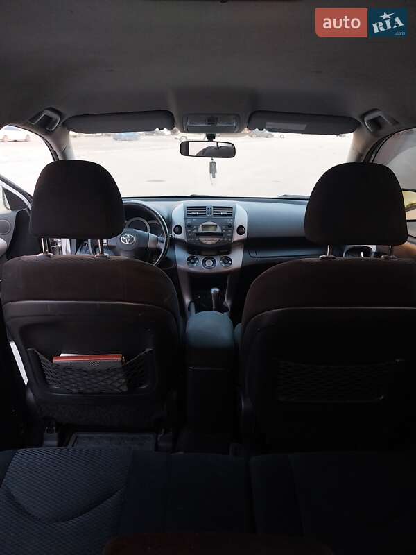 Позашляховик / Кросовер Toyota RAV4 2006 в Харкові