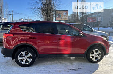 Позашляховик / Кросовер Toyota RAV4 2015 в 