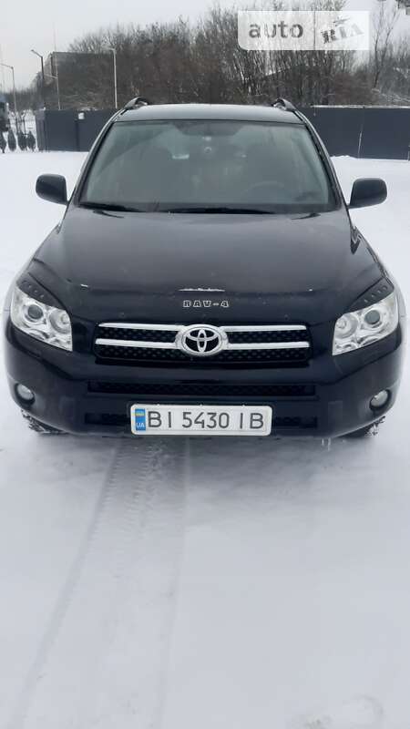 Внедорожник / Кроссовер Toyota RAV4 2008 в Полтаве