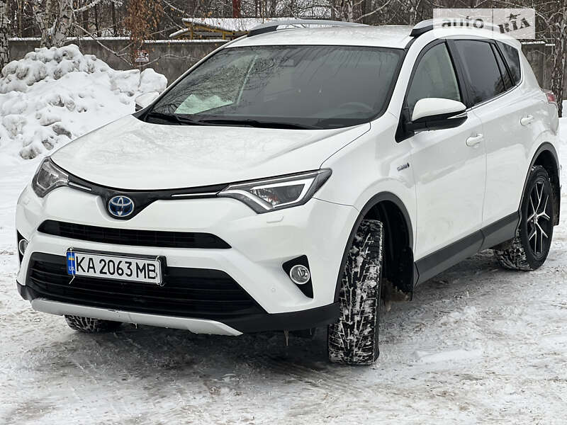 Продажа Toyota RAV4 в Казахстане