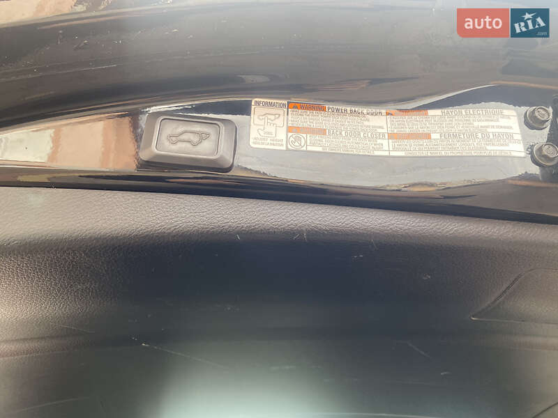 Позашляховик / Кросовер Toyota RAV4 2016 в Золочеві фото 10 Позашляховик / Кросовер Toyota RAV4 2016 в Золочеві