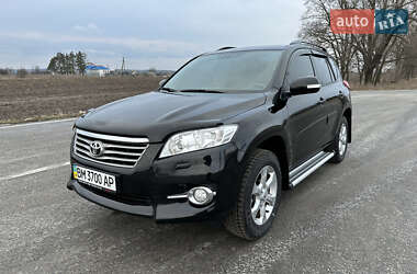 Внедорожник / Кроссовер Toyota RAV4 2011 в Ромнах