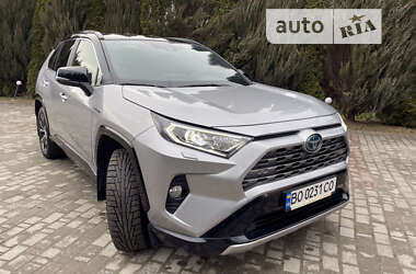 Внедорожник / Кроссовер Toyota RAV4 2019 в Львове