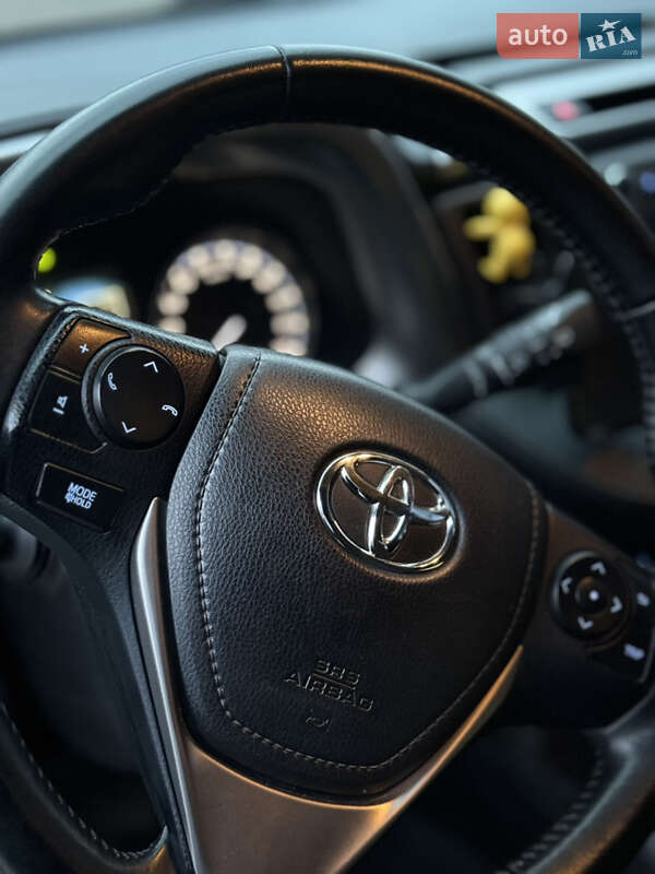 Позашляховик / Кросовер Toyota RAV4 2017 в Одесі