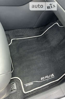 Позашляховик / Кросовер Toyota RAV4 2023 в Черкасах