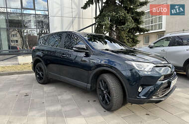 Позашляховик / Кросовер Toyota RAV4 2017 в Полтаві