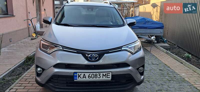 Позашляховик / Кросовер Toyota RAV4 2017 в Житомирі фото 2 Позашляховик / Кросовер Toyota RAV4 2017 в Житомирі