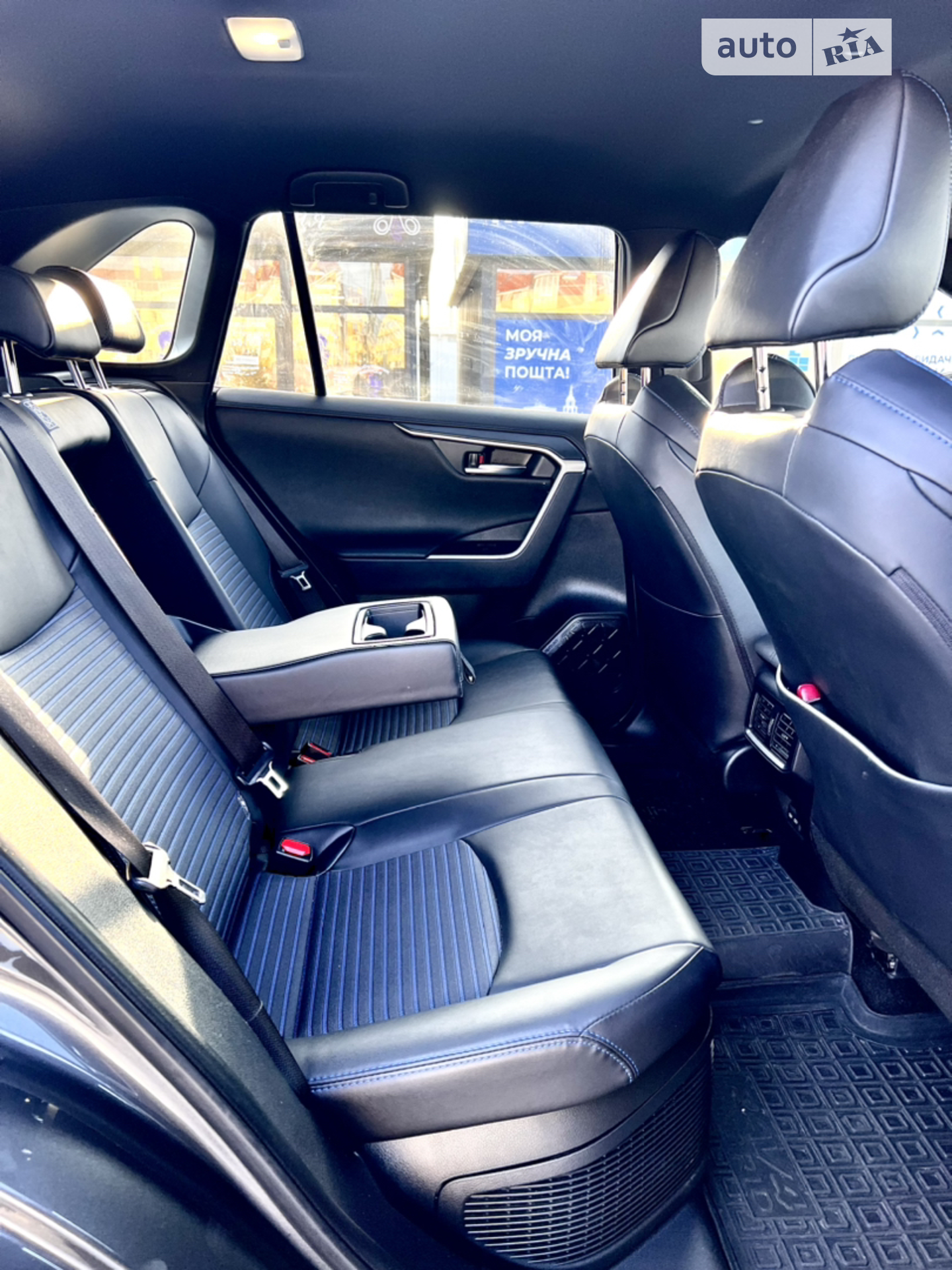 2022 Toyota RAV 4 - мініатюра 12
