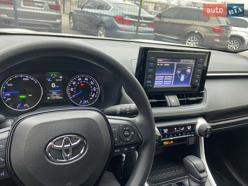 Внедорожник / Кроссовер Toyota RAV4 2019 в Виннице