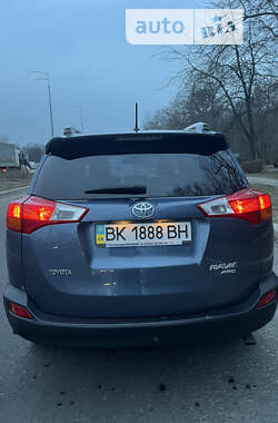 Внедорожник / Кроссовер Toyota RAV4 2013 в Березному
