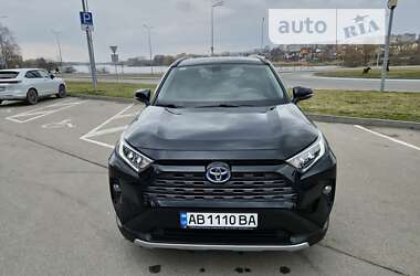 Позашляховик / Кросовер Toyota RAV4 2018 в Вінниці