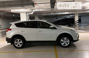 Внедорожник / Кроссовер Toyota RAV4 2013 в Киеве