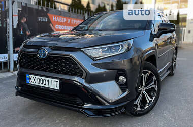 Внедорожник / Кроссовер Toyota RAV4 2021 в Кривом Роге