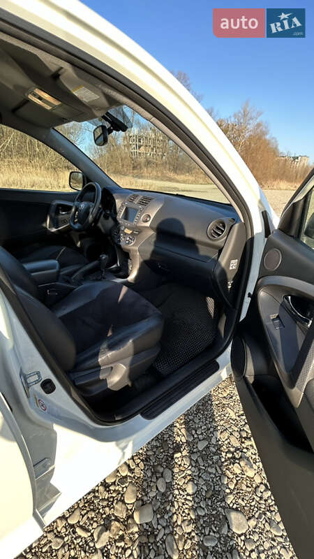 Позашляховик / Кросовер Toyota RAV4 2011 в Чернівцях фото 21 Позашляховик / Кросовер Toyota RAV4 2011 в Чернівцях