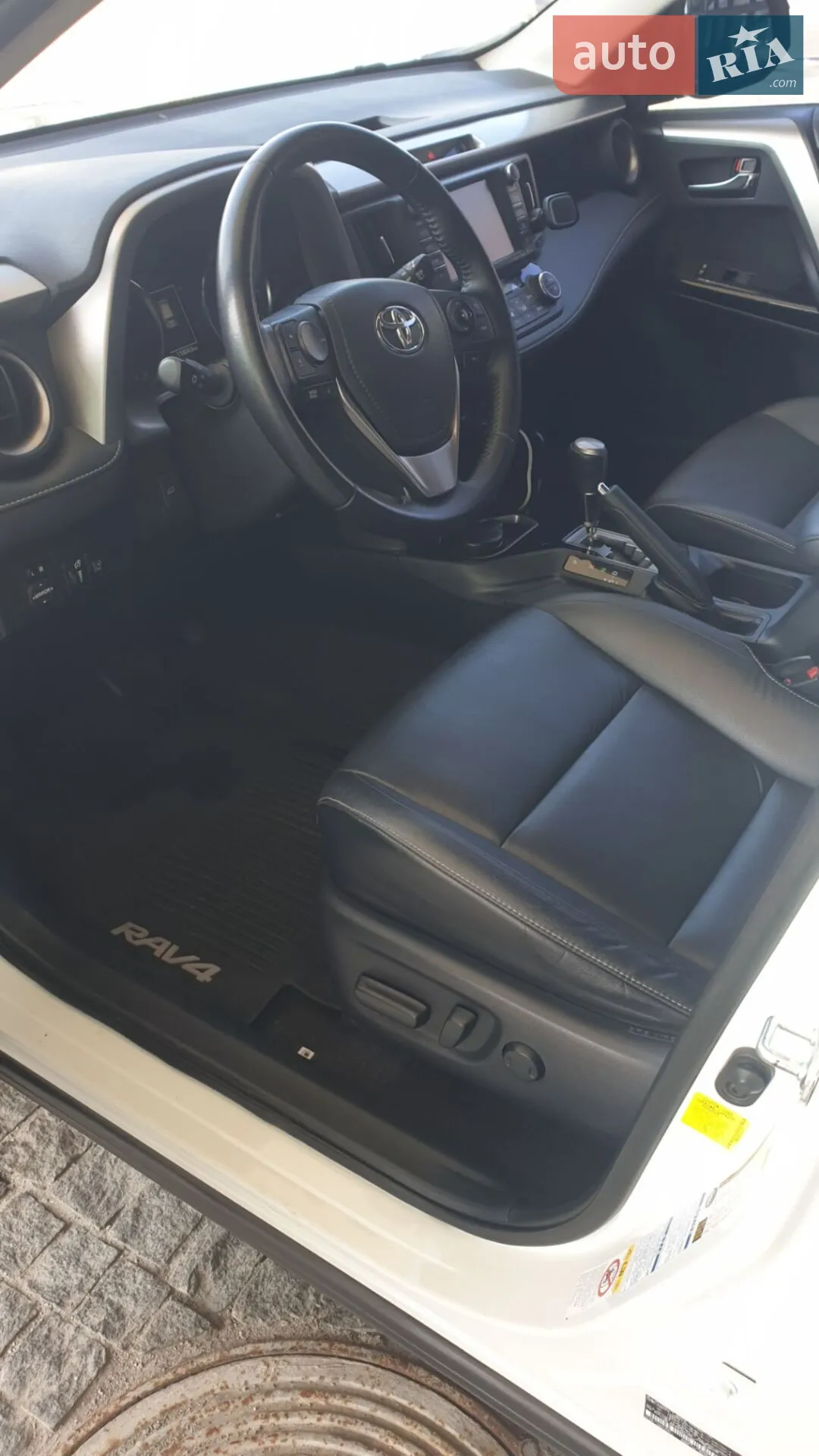 2016 Toyota RAV 4 - мініатюра 6