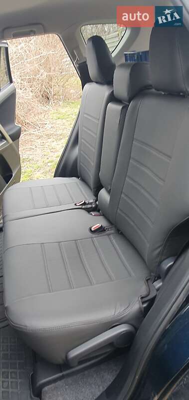 Позашляховик / Кросовер Toyota RAV4 2018 в Полтаві