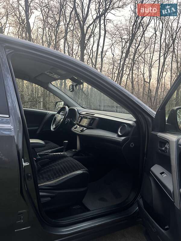 Позашляховик / Кросовер Toyota RAV4 2013 в Кропивницькому