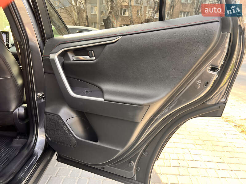 Внедорожник / Кроссовер Toyota RAV4 2022 в Одессе