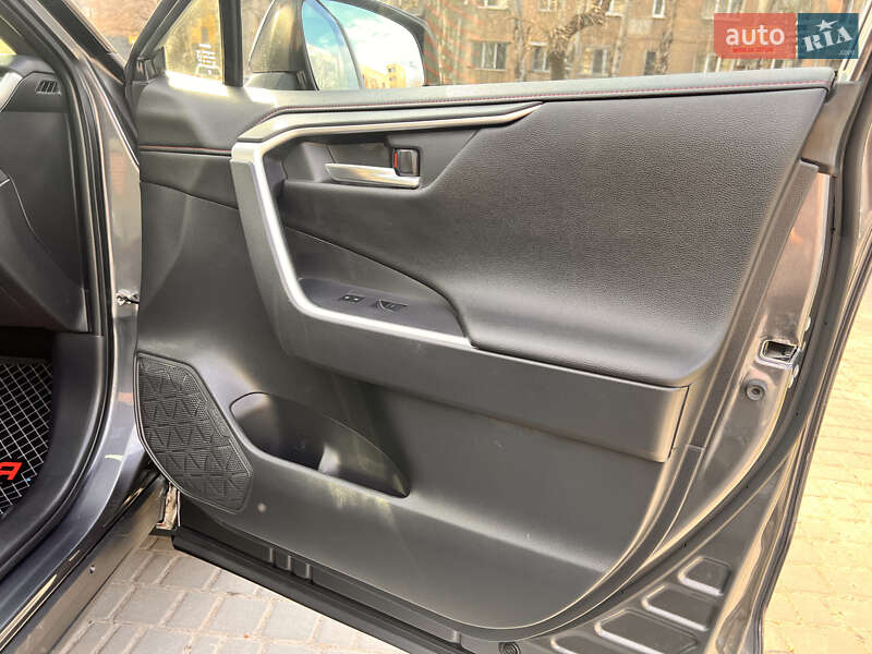 Внедорожник / Кроссовер Toyota RAV4 2022 в Одессе