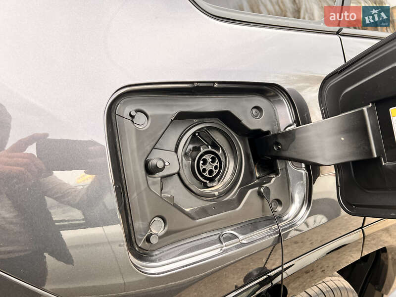 Внедорожник / Кроссовер Toyota RAV4 2022 в Одессе