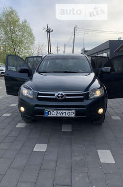 Внедорожник / Кроссовер Toyota RAV4 2006 в Дрогобыче