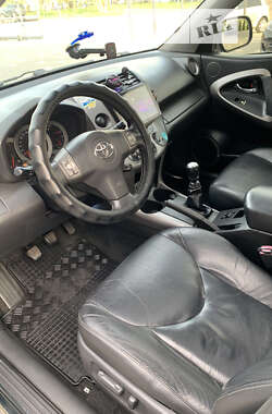 Внедорожник / Кроссовер Toyota RAV4 2006 в Дрогобыче