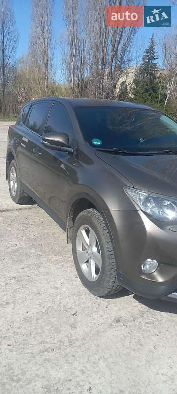 Позашляховик / Кросовер Toyota RAV4 2013 в Каневі