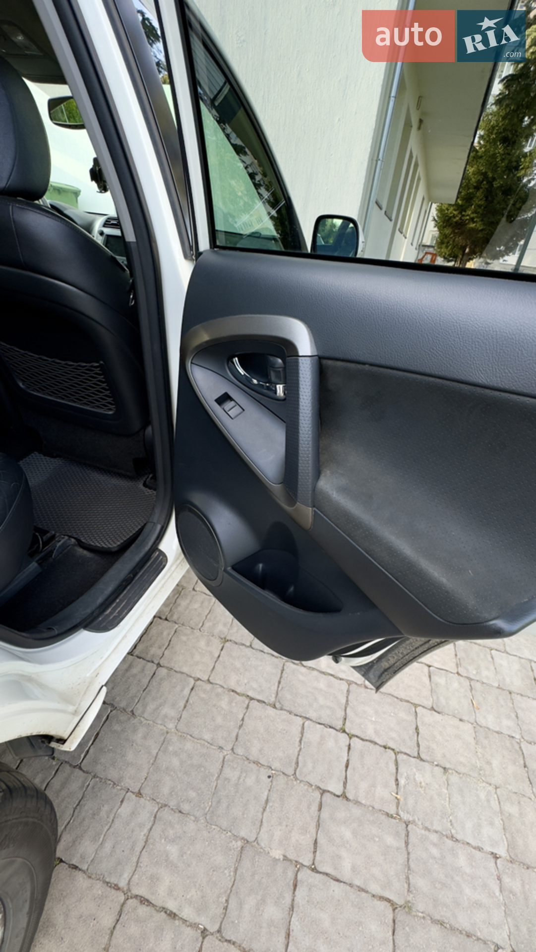 2010 Toyota RAV 4 - мініатюра 25