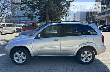 Позашляховик / Кросовер Toyota RAV4 2006 в Чернівцях