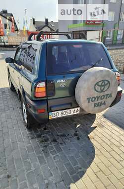 Внедорожник / Кроссовер Toyota RAV4 1998 в Тернополе