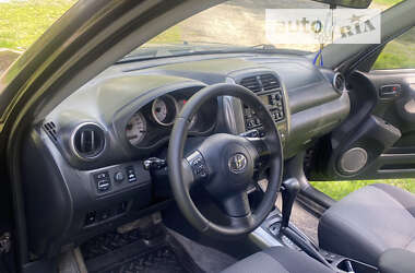 Внедорожник / Кроссовер Toyota RAV4 2004 в Белой Церкви