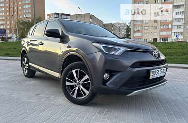 Внедорожник / Кроссовер Toyota RAV4 2016 в Тернополе