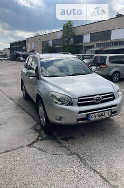 Позашляховик / Кросовер Toyota RAV4 2007 в Києві