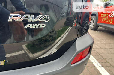 Позашляховик / Кросовер Toyota RAV4 2013 в Києві