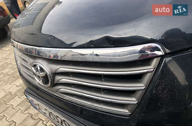 Позашляховик / Кросовер Toyota RAV4 2010 в 