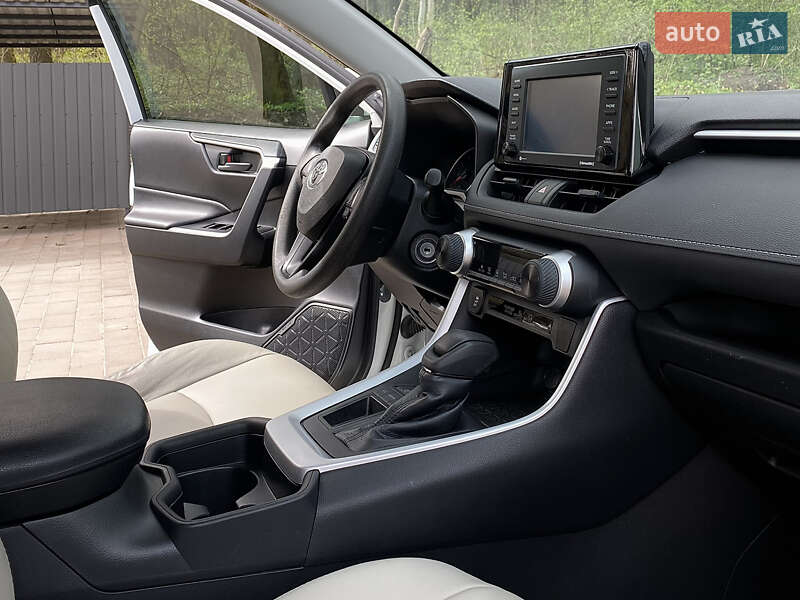 Внедорожник / Кроссовер Toyota RAV4 2020 в Тернополе фото 22 Внедорожник / Кроссовер Toyota RAV4 2020 в Тернополе