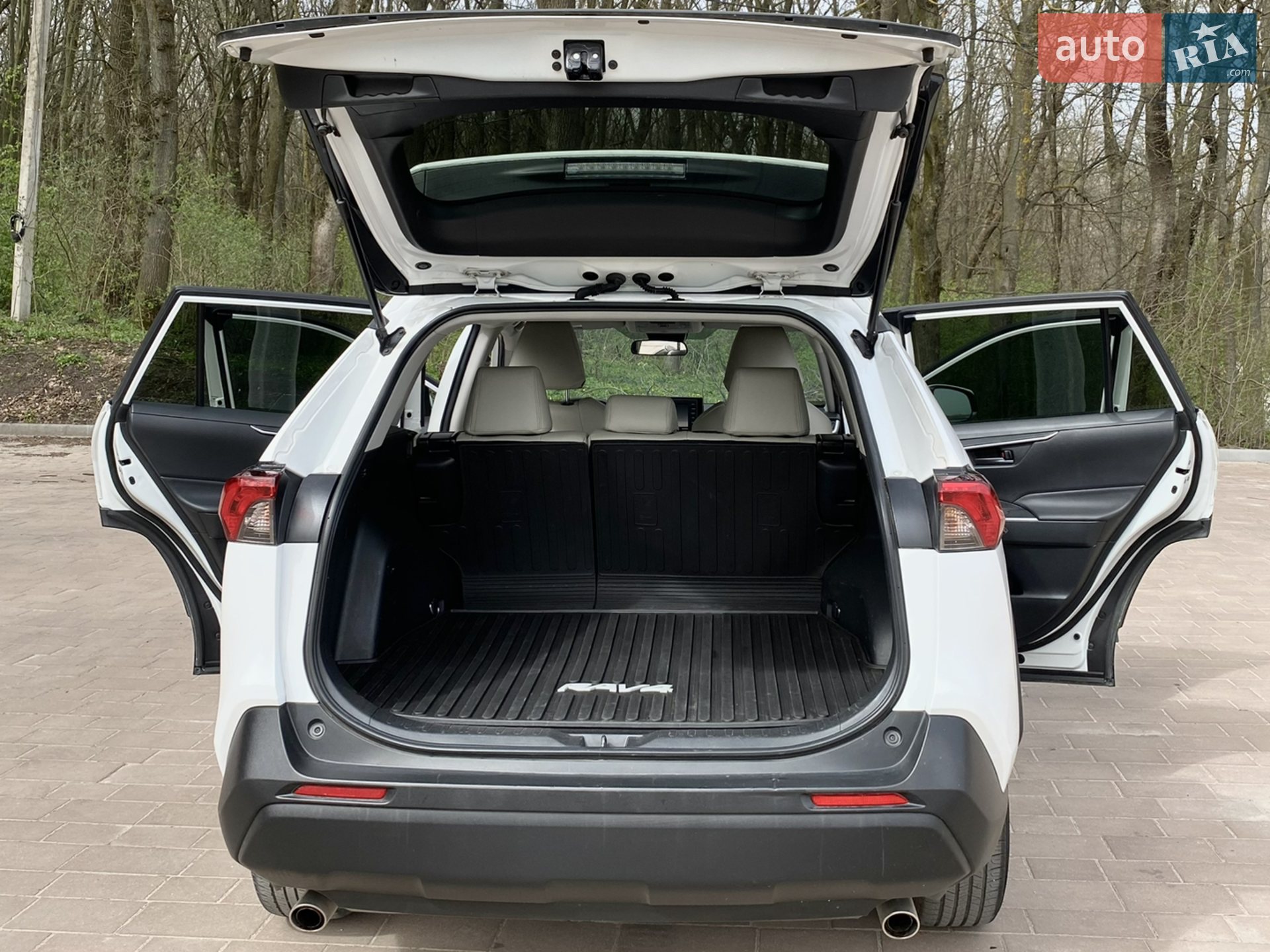 2020 Toyota RAV 4 - мініатюра 36
