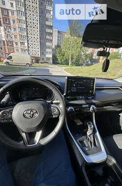 Внедорожник / Кроссовер Toyota RAV4 2020 в Тернополе