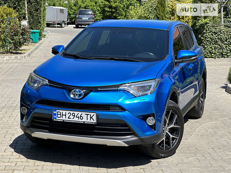 Внедорожник / Кроссовер Toyota RAV4 2016 в Одессе