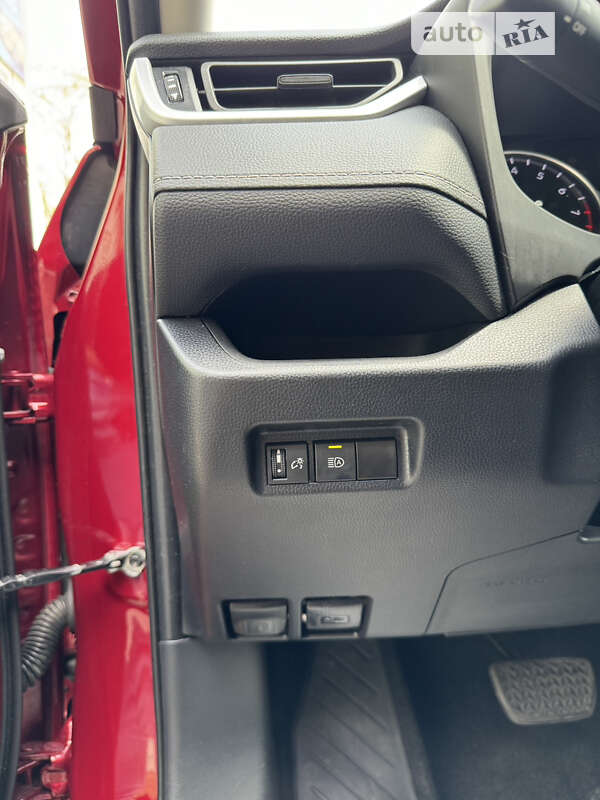 Внедорожник / Кроссовер Toyota RAV4 2021 в Киеве