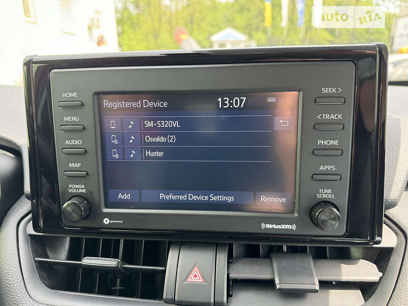 Внедорожник / Кроссовер Toyota RAV4 2021 в Киеве