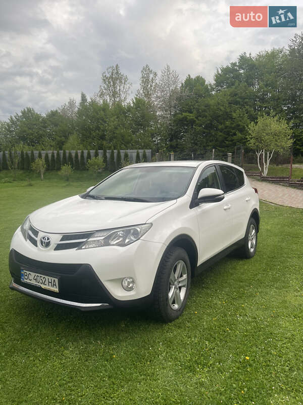 Toyota RAV4 2014