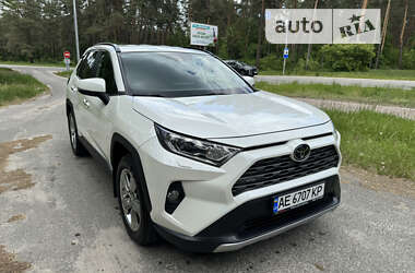 Позашляховик / Кросовер Toyota RAV4 2019 в Києві