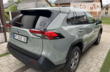 Позашляховик / Кросовер Toyota RAV4 2023 в Надвірній