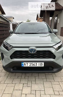 Позашляховик / Кросовер Toyota RAV4 2023 в Надвірній